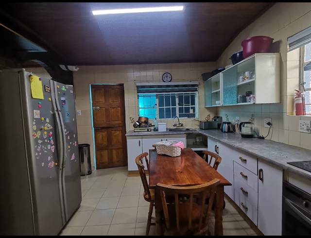 3 BEDROOM HOUSE FOR SALE IN REGENTS PARK